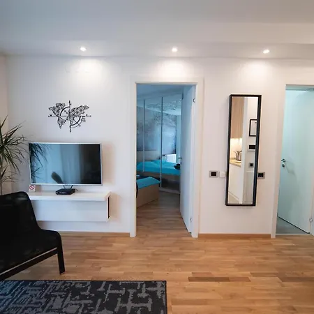 Central House Apartment Novi Sad