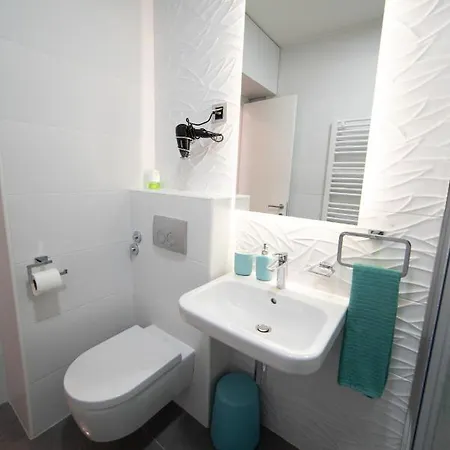 Central House Apartment